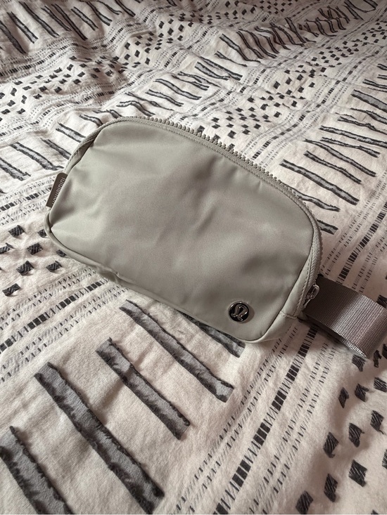 lululemon athletica Handbags - lululemon athletica 1L Belt Bag Downtown Tan/Silver - Brand New, Never Used